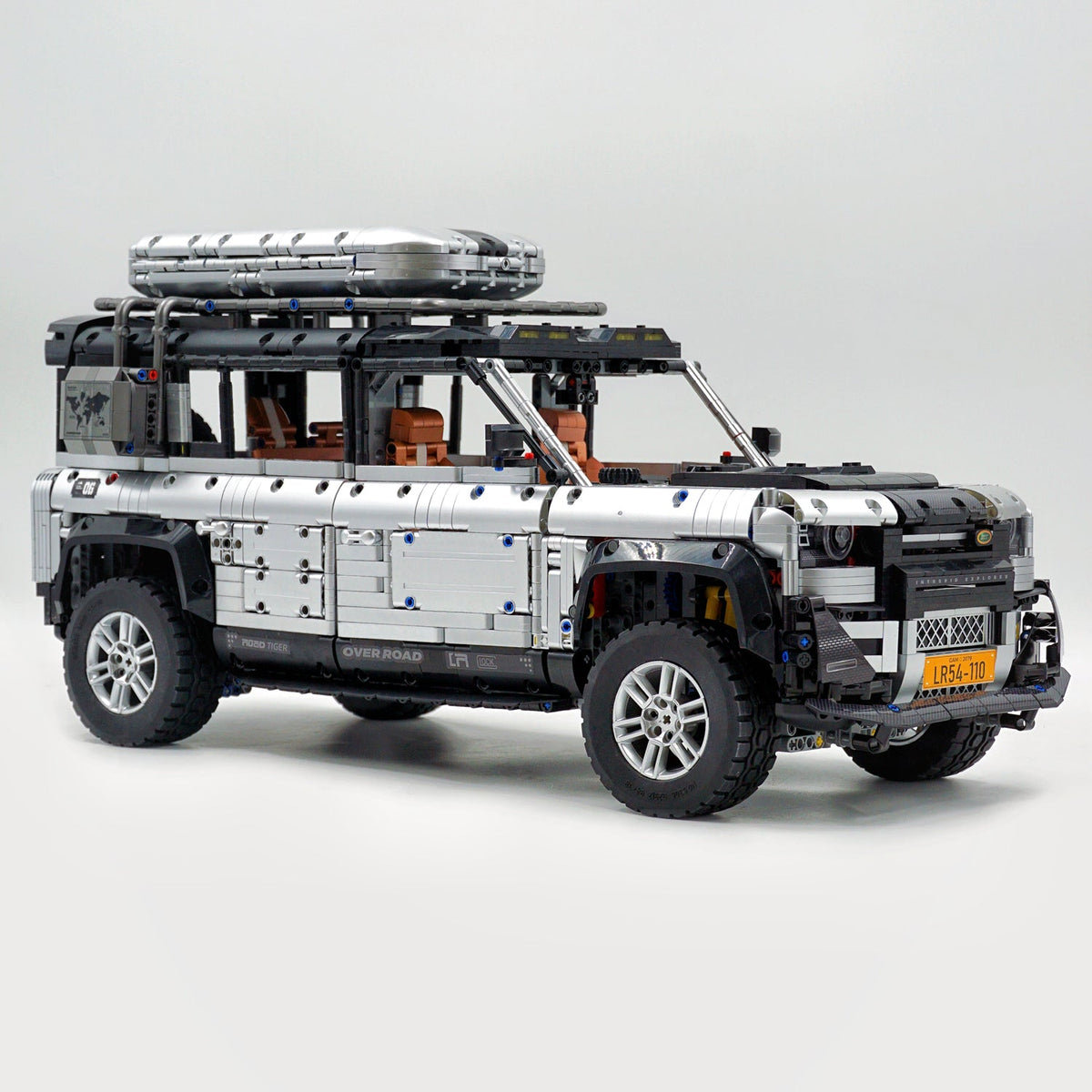 Trilumity Building Block Set: 1:8 Land Rover Defender 110 Silver Off-Road | Ultimate Detailed Set | Remote Controlled (5268-Piece)