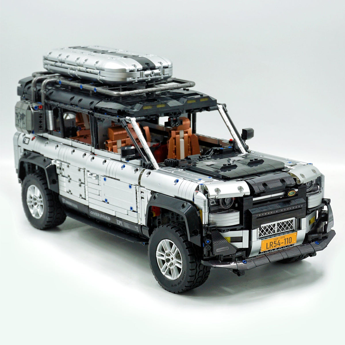 Trilumity Building Block Set: 1:8 Land Rover Defender 110 Silver Off-Road | Ultimate Detailed Set | Remote Controlled (5268-Piece)