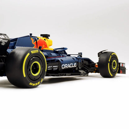 Trilumity Building Block Set: Ultimate Oracle Red Bull R819 F1 Racing (2463-Piece)