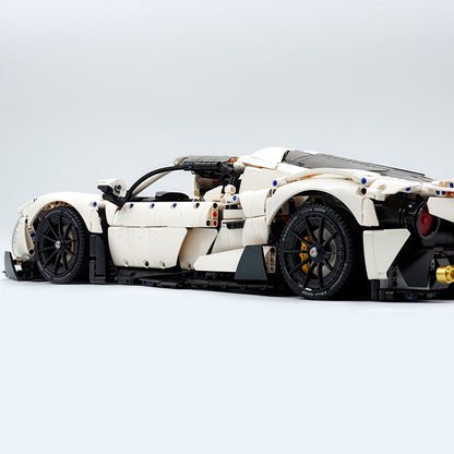 Trilumity Motorized Building Block Set: 1: 8 Alfa Romeo 33 Stradale Supercar, White Goddess Customized Version (3861-Piece)