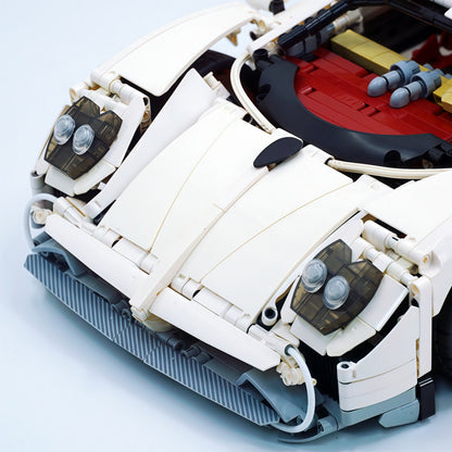 Trilumity Building Block Set: 1:8 Pagani Utopia | Paint White Collector’s Edition (4719-Piece)