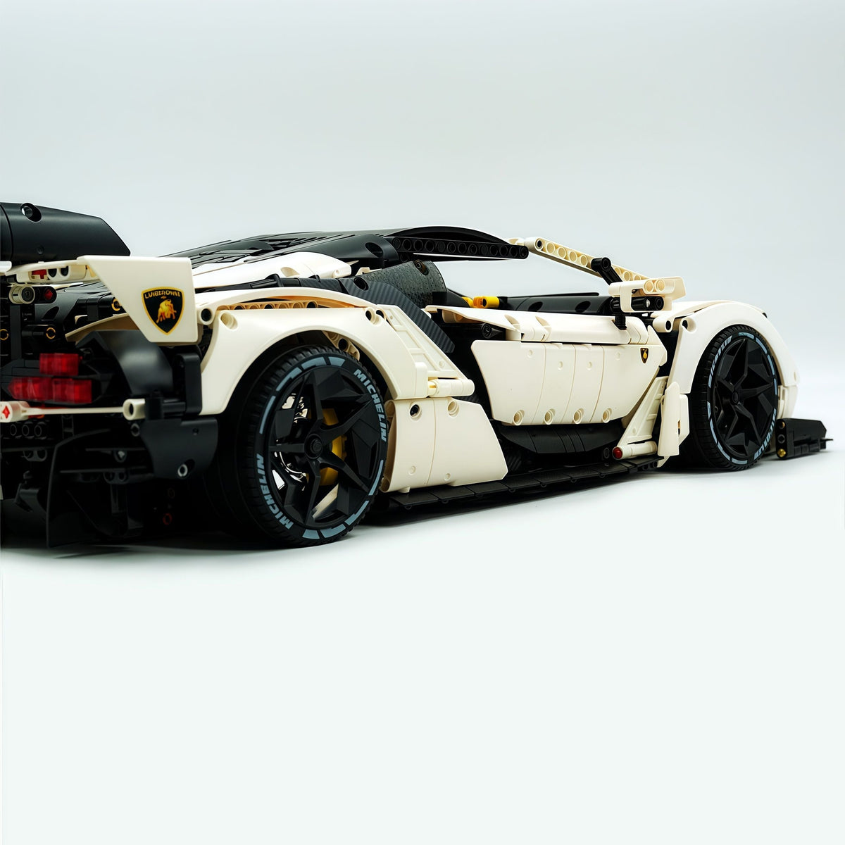 Trilumity Building Block Set: 1: 8 Sant'Agata V12 Farewell, White Goddess Version, Motorized Convertible Switch Mode, Full Vehicle Motorization