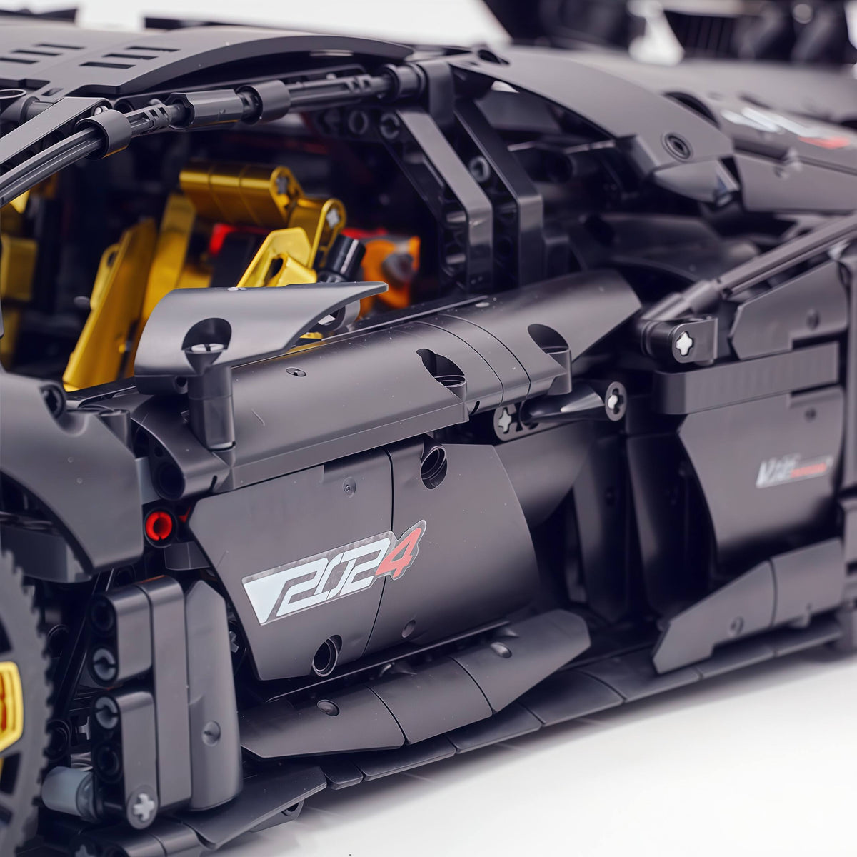 Trilumity Motorized Building Block Set: 1:8 Italian Bull Jota V12 Hypercar – Barrel Plated Matte Black Customized Edition (3260-Piece)