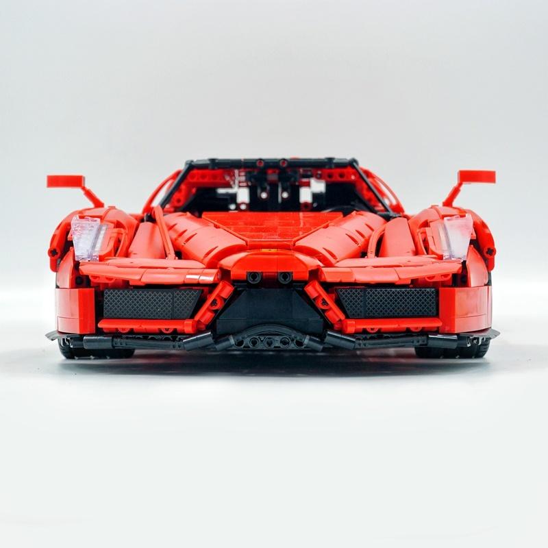 Trilumity Building Block Set: 1:8 Rosso Edition Italian Red Hypercar (4301Piece)