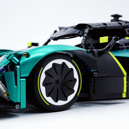 Trilumity Building Block Set: 1: 8 Aston Martin Valkyrie Hypercar (3869-Piece)