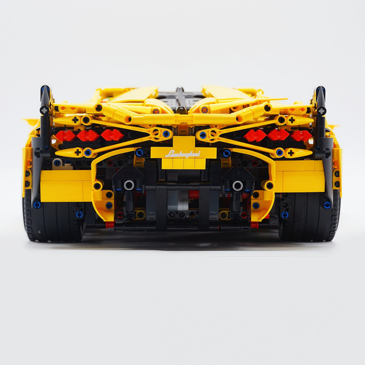 Trilumity Building Block Set: 1: 8 Italian Bull L539 Lightning Hybrid Color Change Special Edition(3696-Piece)