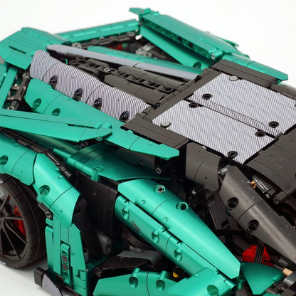 Trilumity Motorized Building Block Set: 1:8 The Ultimate Ajlani Drakuma | Customized Barrel-Plated Emerald V8 Concept Hypercar (3920+-Piece)