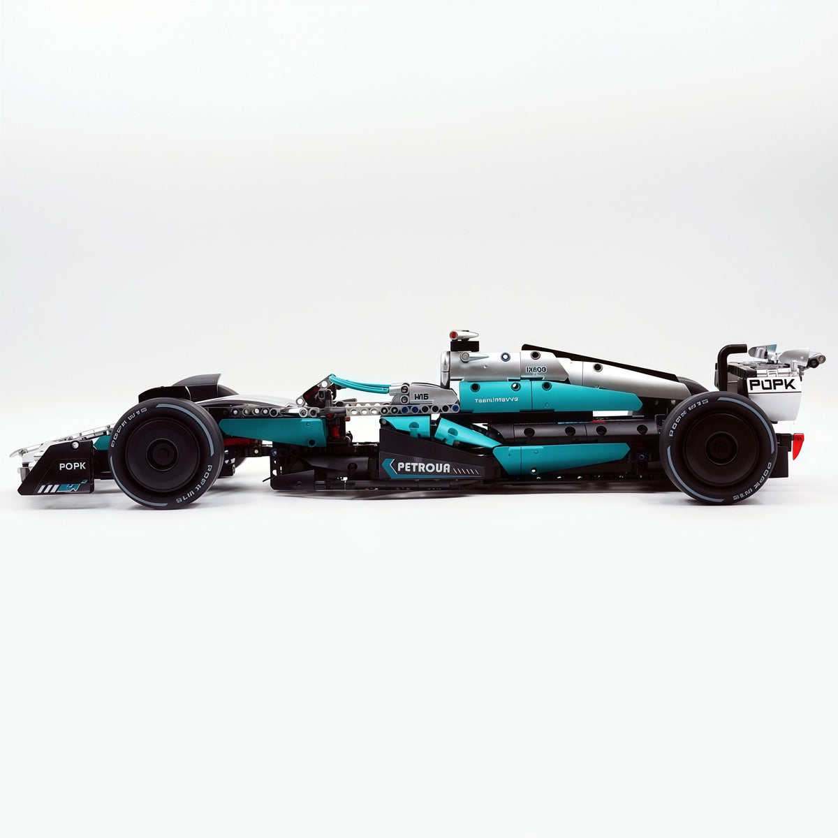 Trilumity Building Block Set: 1:8 Mercedes-Benz Abu Dhabi W15 F1 Racing Car (1936-Piece)