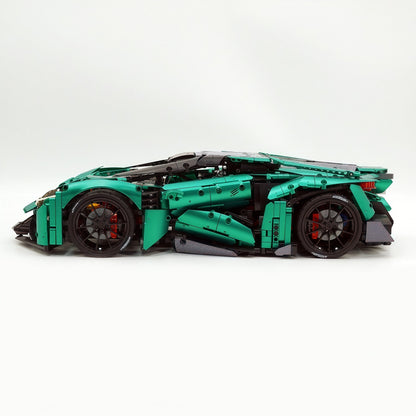 Trilumity Motorized Building Block Set: 1:8 The Ultimate Ajlani Drakuma | Customized Barrel-Plated Emerald V8 Concept Hypercar (3920+-Piece)