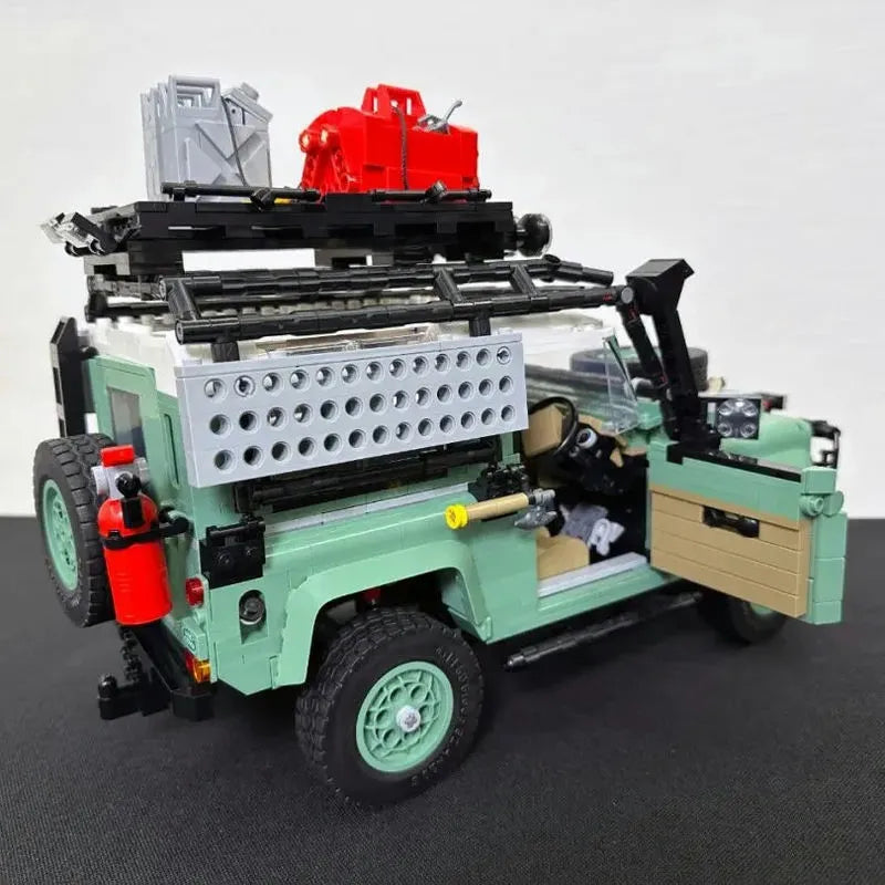 MOC Motorized Building Block Set: Land Rover Defender 90, Model E0090