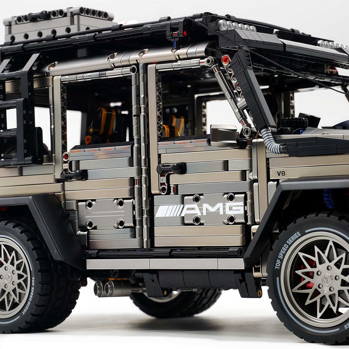 Trilumity Motorized Building Block Set: 1: 8 Mercedes Benz G 500, Ultimate Maneuver Control Off-Road | Electroplating Gun Gray Custom