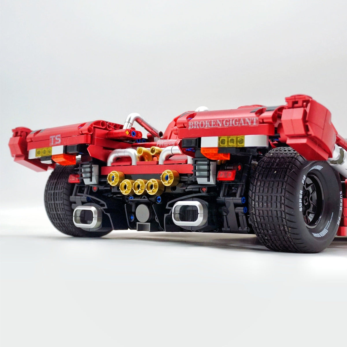 Trilumity Building Block Set: 1:8 Brocken Gigant, Removable Motorized Tusks, Motorized Door(3928-Piece)