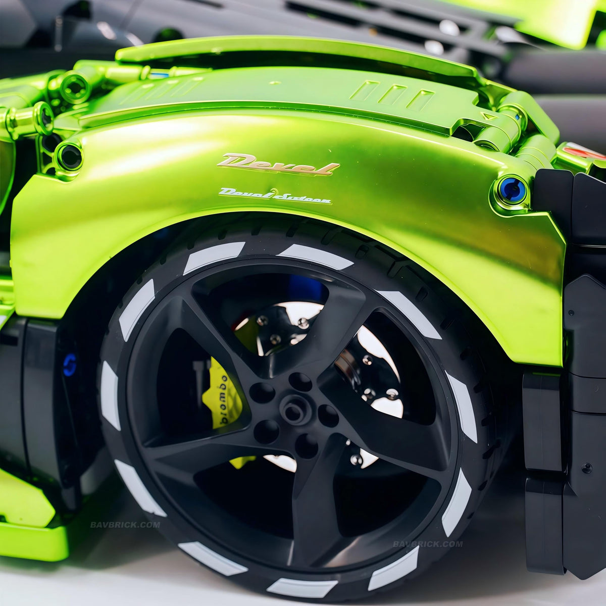 Trilumity Building Block Set: 1:8 Devel sixteen V16 | Neon Green Custom Edition | Officially licensed (4016Piece)
