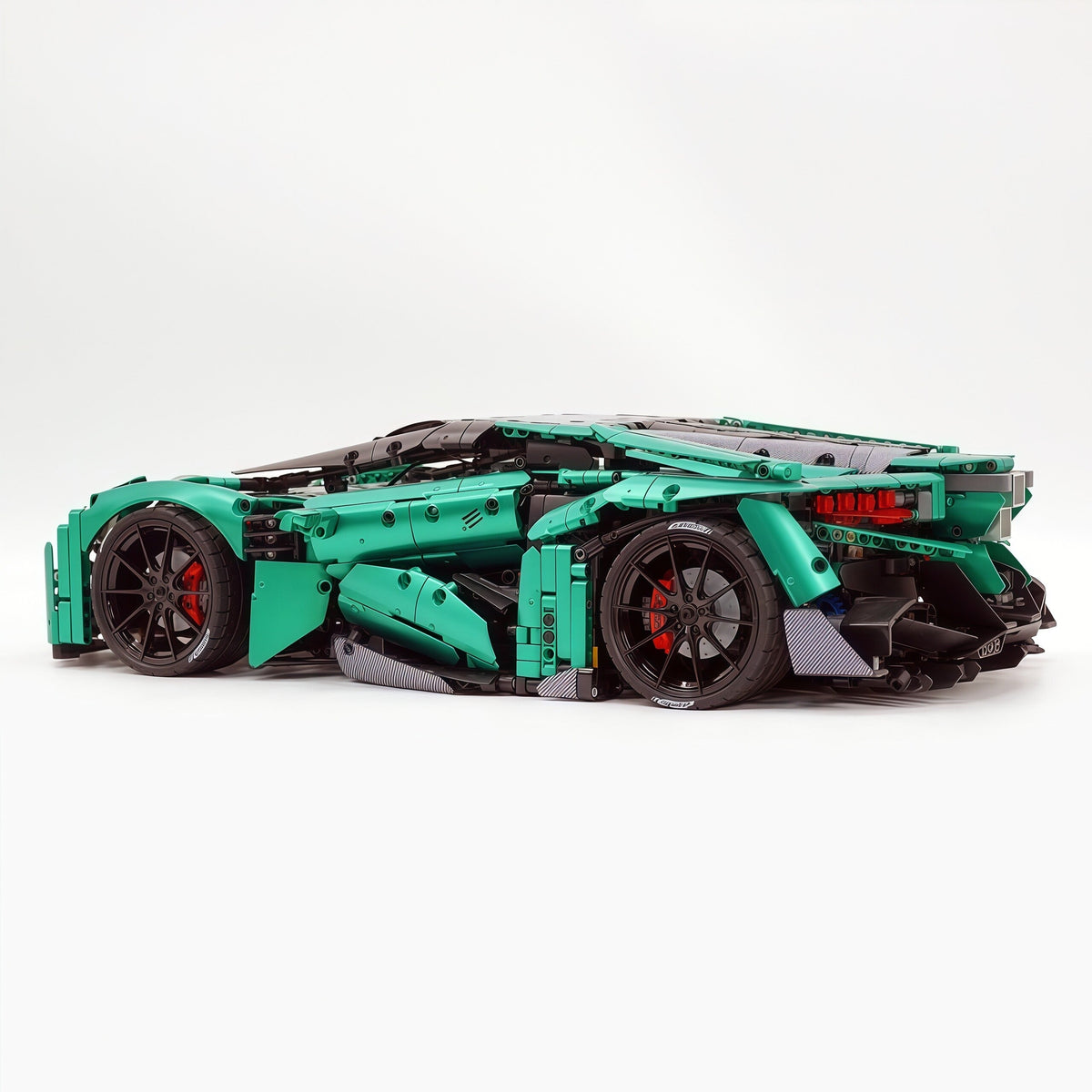 Trilumity Motorized Building Block Set: 1:8 The Ultimate Ajlani Drakuma | Customized Barrel-Plated Emerald V8 Concept Hypercar (3920+-Piece)
