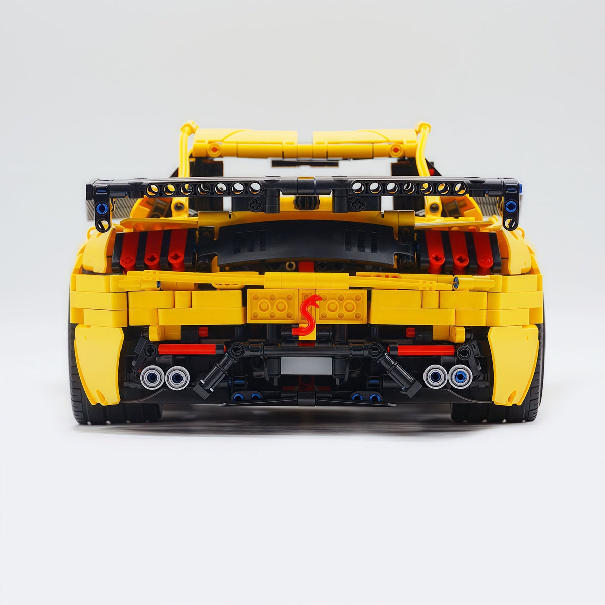 Trilumity Building Block Set: 1: 8 Ford Shelby Gt500, Electroplating Gun Grey Custom Version (3400Piece)