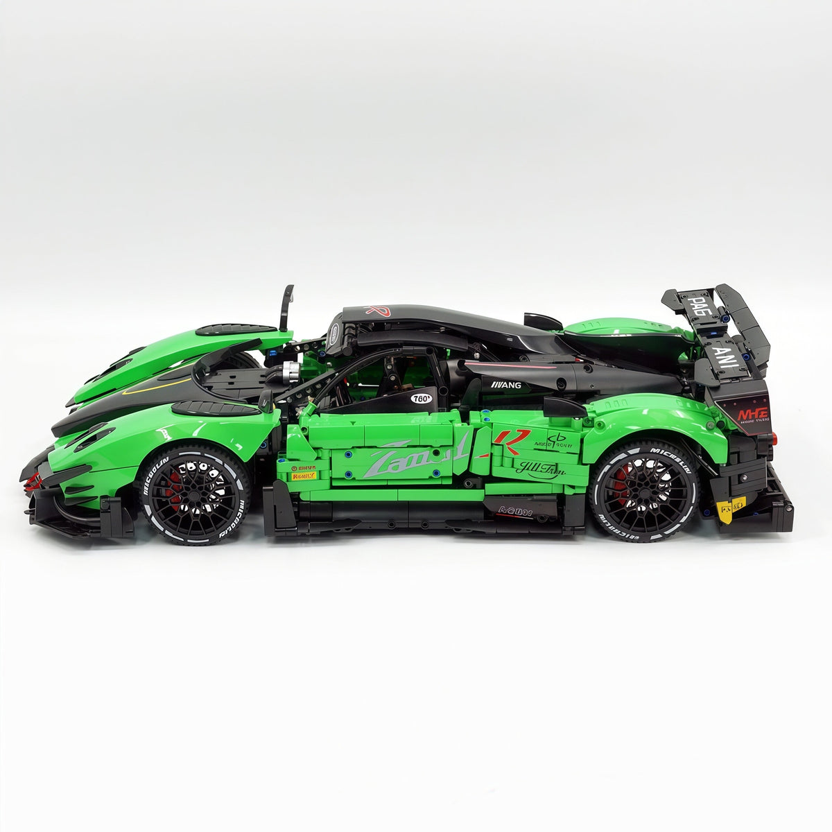 Trilumity Building Block Set: 1:8 Pagani Zonda R | Pearl Green Paint Italian Hypercar (3300+-Piece)