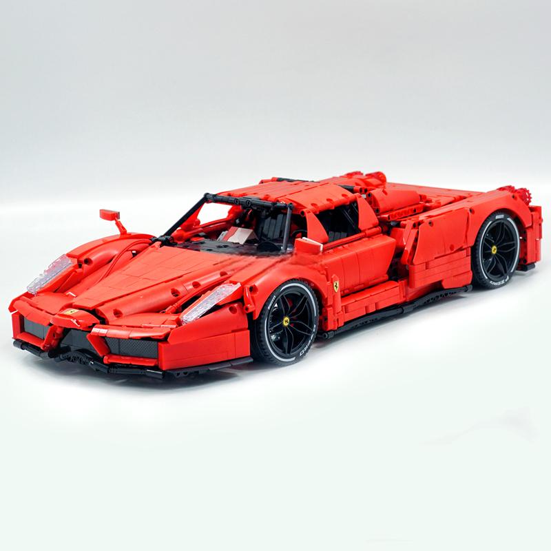 Trilumity Building Block Set: 1:8 Rosso Edition Italian Red Hypercar (4301Piece)