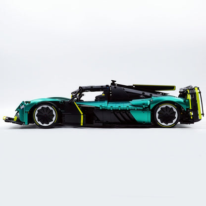 Trilumity Building Block Set: 1: 8 Aston Martin Valkyrie Hypercar (3869-Piece)