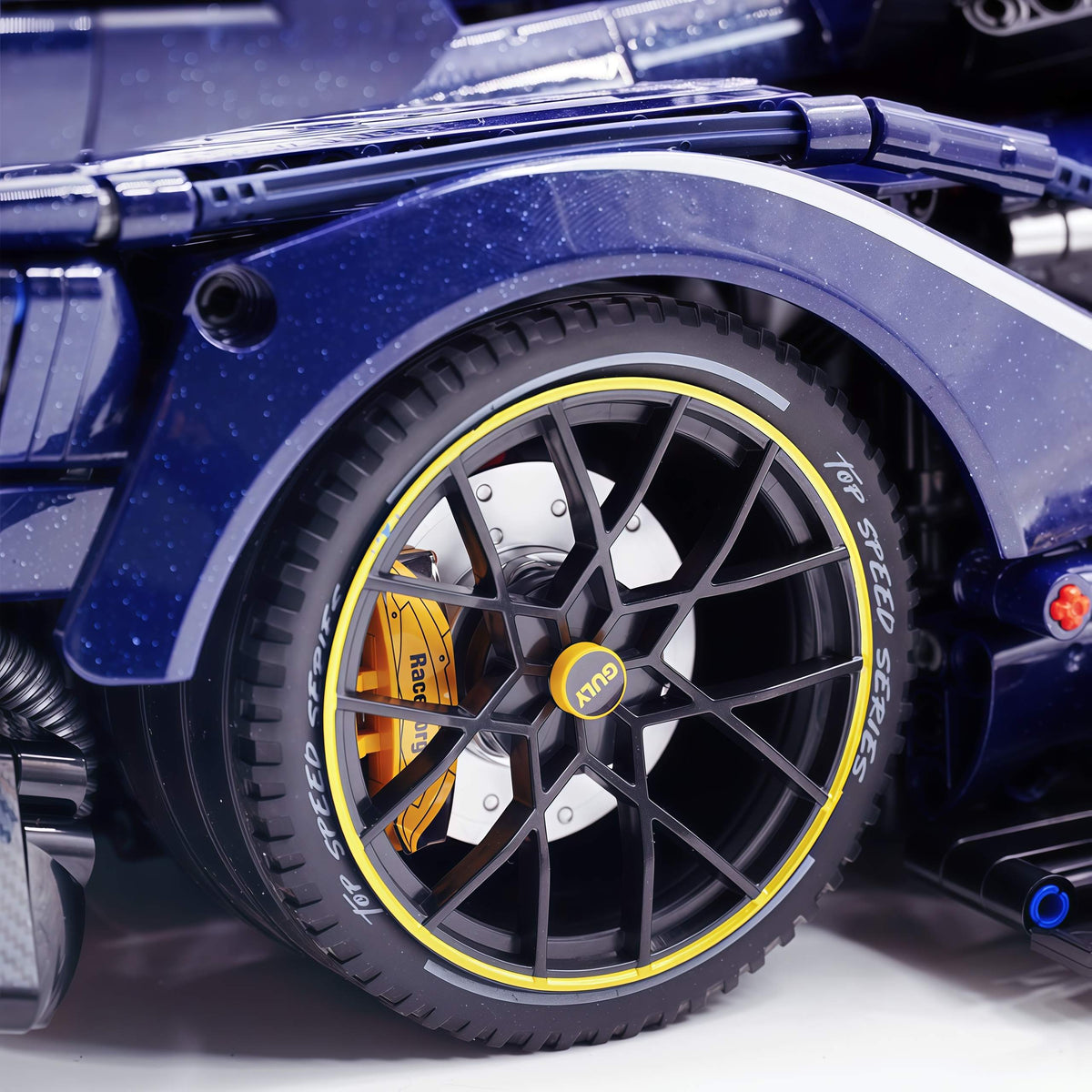 Trilumity Building Block Set: 1:8 Apollo Ie Hypercar — Midnight Edition | Starry Blue Exterior (3656Piece)