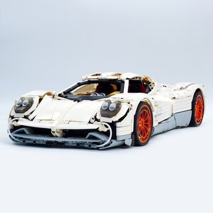 Trilumity Building Block Set: 1:8 Pagani Utopia | Paint White Collector’s Edition (4719-Piece)