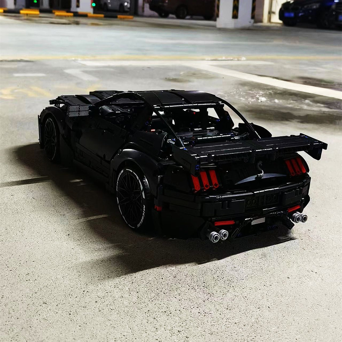 Trilumity Building Block Set: 1: 8 Ford Shelby Gt500, Matte Black Customized Version (3400Piece)
