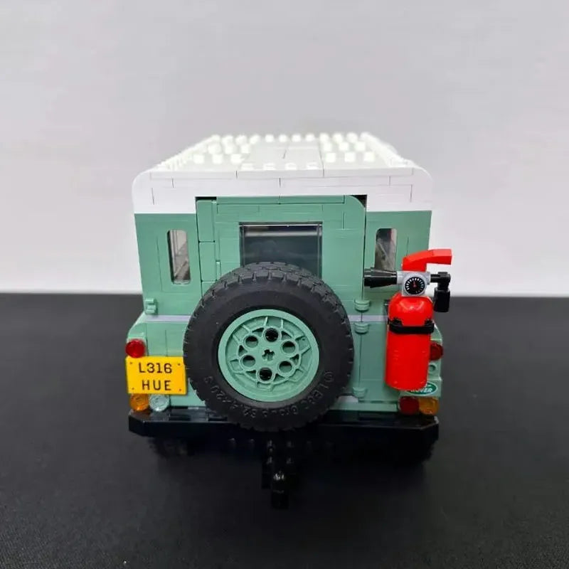 MOC Motorized Building Block Set: Land Rover Defender 90, Model E0090
