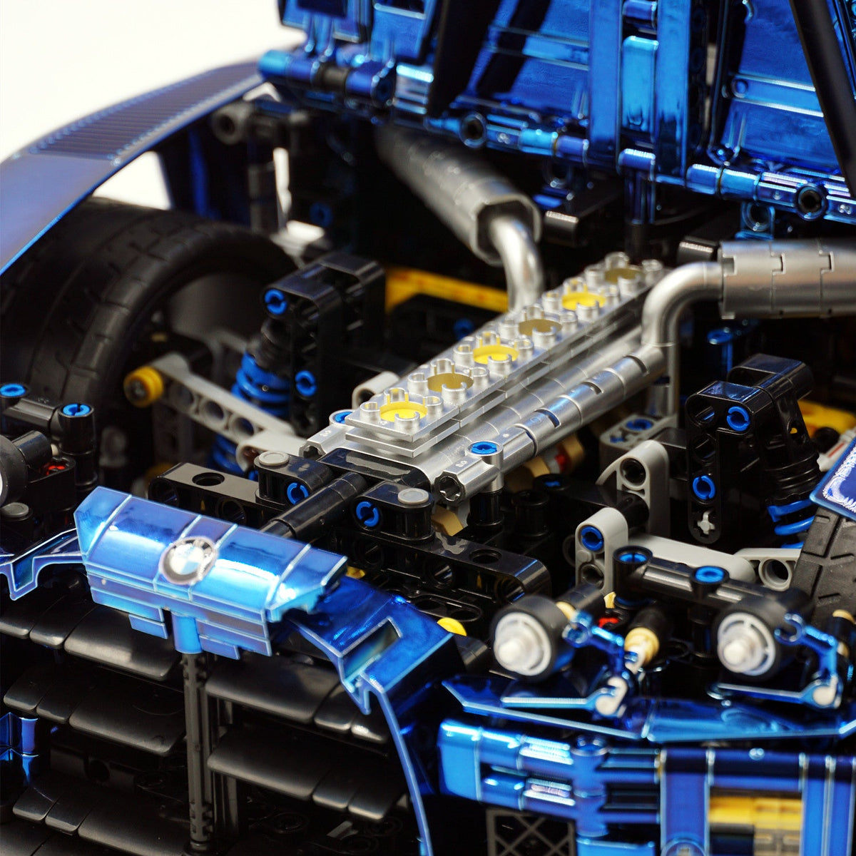 Trilumity Motorized Building Block Set: 1: 8 BMW M4 GT3 Building Set, Fully Detailed Simulation, Electric Sapphire Blue Custom Edition (4556Piece)