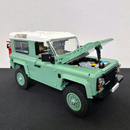 MOC Motorized Building Block Set: Land Rover Defender 90, Model E0090