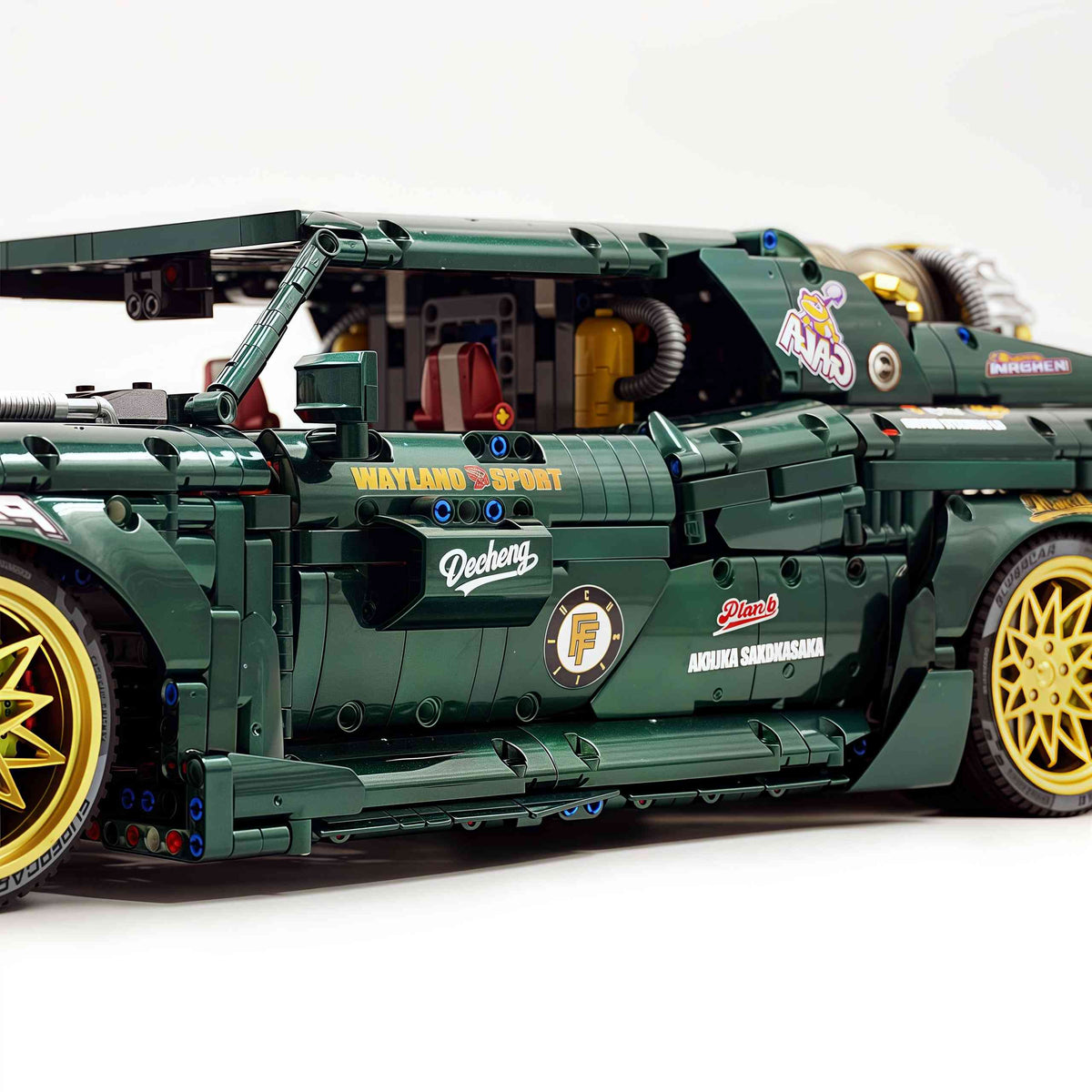 Trilumity Motorized Building Block Set: 1: 8 Dodge Challenger, Pearlescent Green Paint Customized Version (3751-Piece)