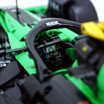 Trilumity Building Block Set: 1: 8 Kick Sauber F1 Team C44, Officially Licensed Model (2553-Piece)