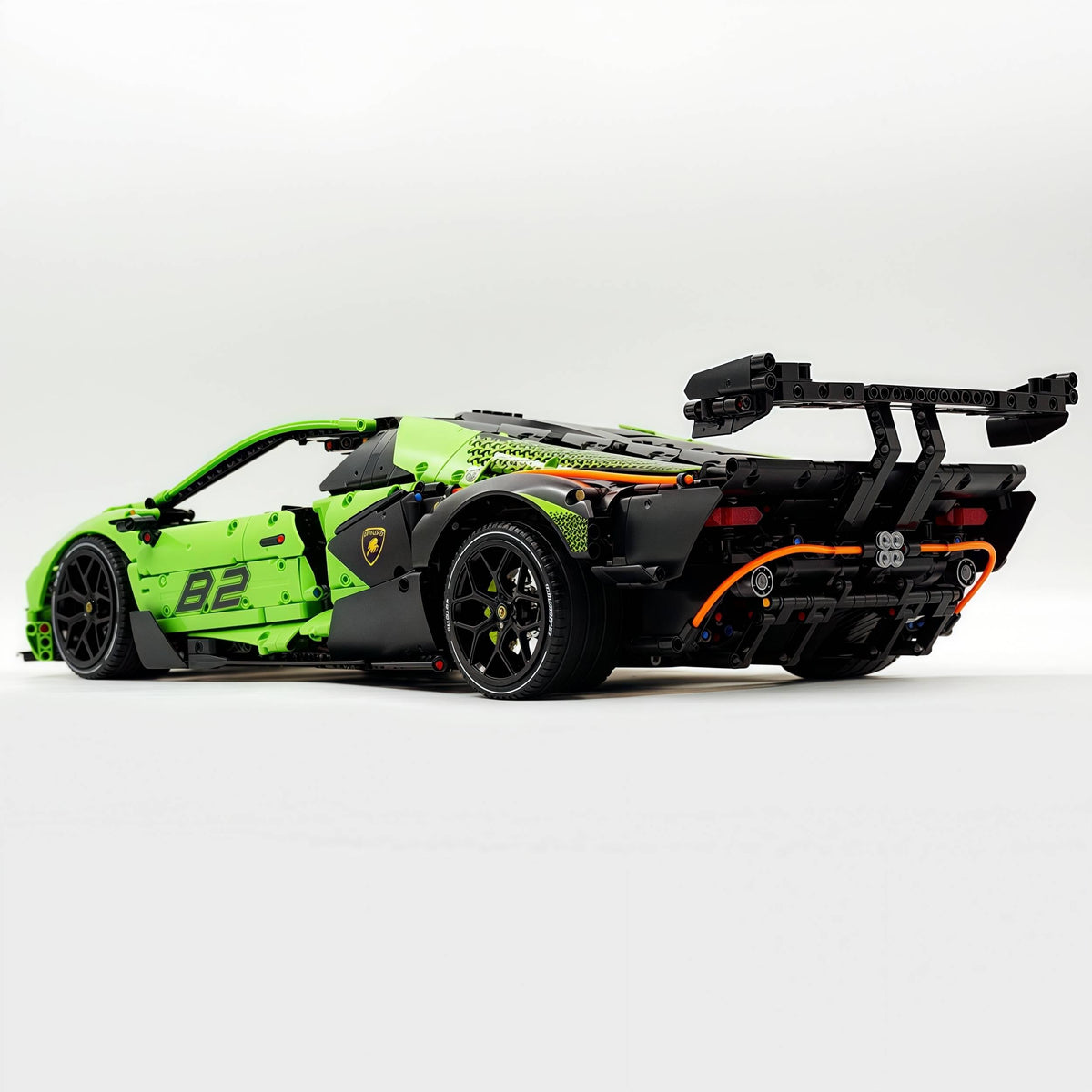 Trilumity Building Block Set: 1: 8 The Ultimate Italian Track-Only V12 Hypercar (4100+Piece)
