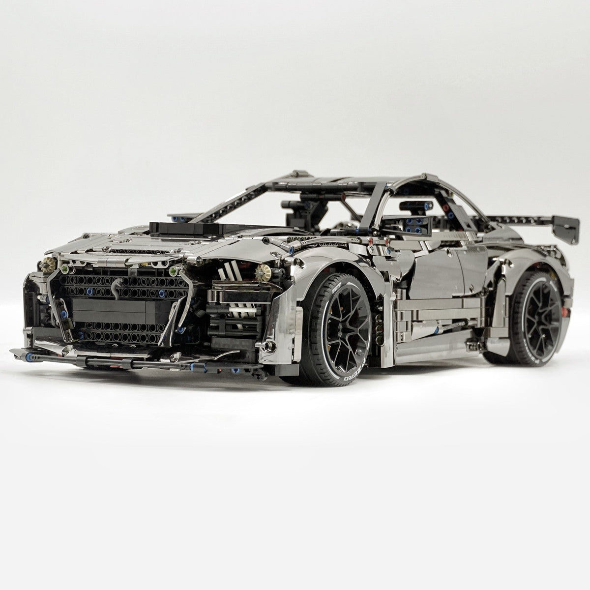 Trilumity Building Block Set: 1: 8 Ford Shelby Gt500, Electroplating Gun Grey Custom Version (3400Piece)