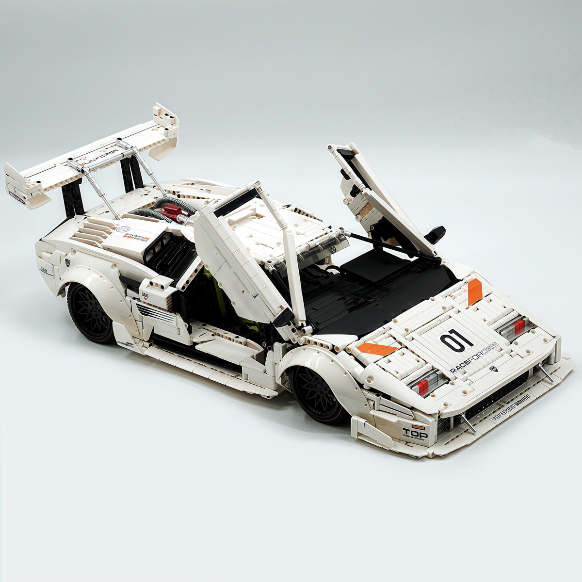 Trilumity Building Block Set: 1:8 Lamborghini Countach Lp5000 Building Set (3970+-Piece)