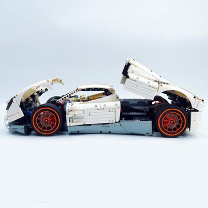 Trilumity Building Block Set: 1:8 Pagani Utopia | Paint White Collector’s Edition (4719-Piece)
