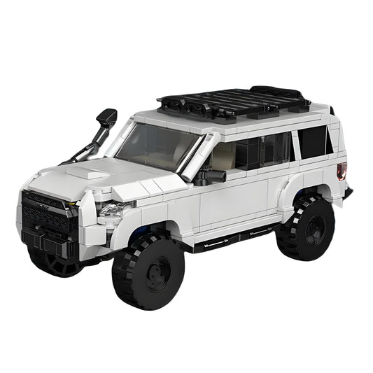Trilumity Building Block Set: 1: 24 Toyota 4Runner with Container Display Case (540-Piece)