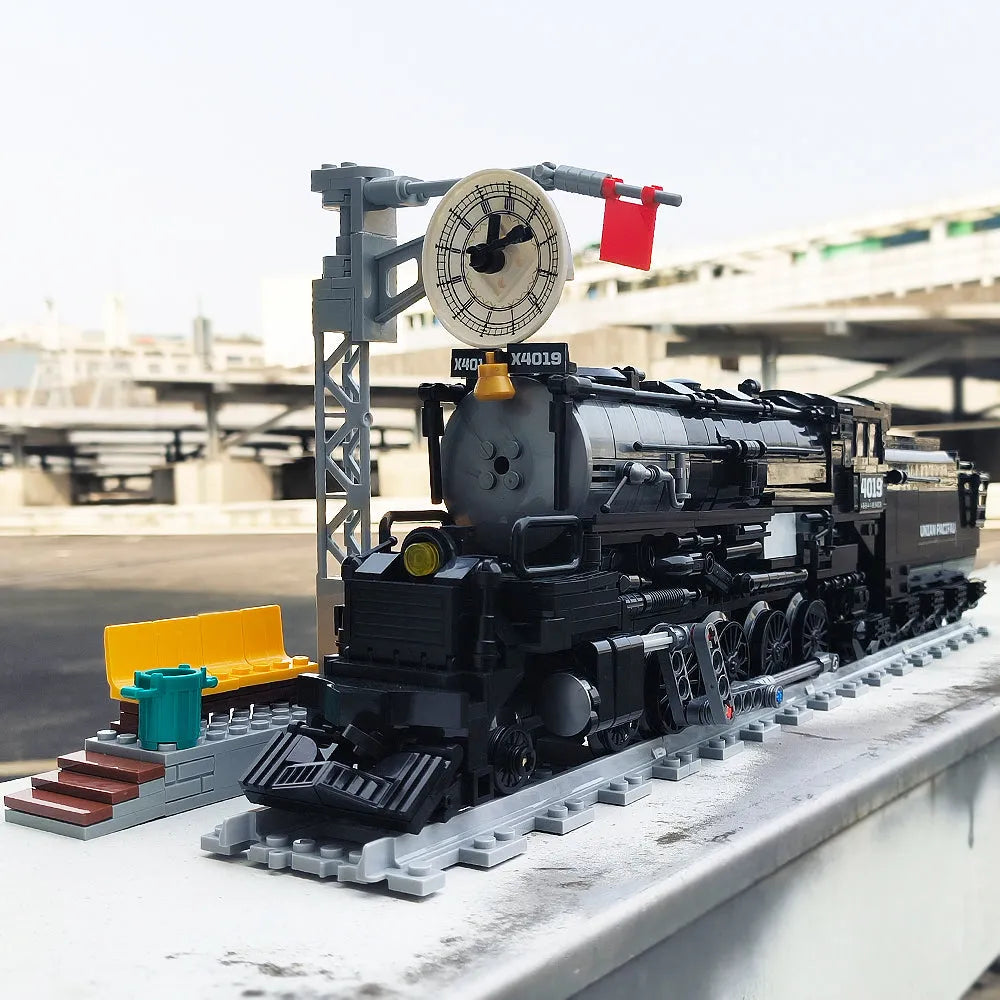 DK MOC Building Block Set: Big Boy Simulation City Train, Model DK80014