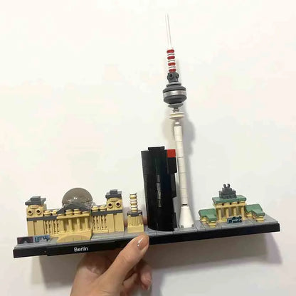 MOC Building Block Set: Berlin Skyline, Model 22886