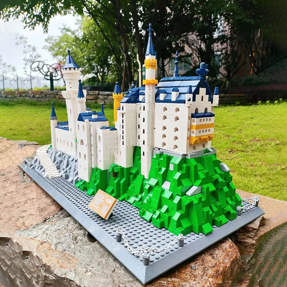 Wange MOC Building Block Set: 6226 The Neuschwanstein Castle