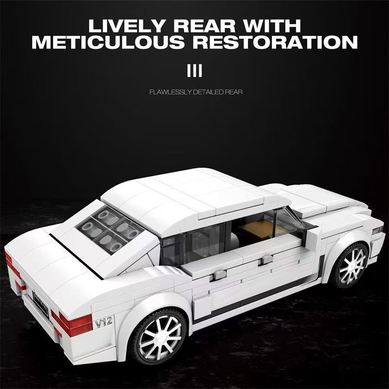 Trilumity Building Block Set: 1: 24 BMW M760 (398-Piece)