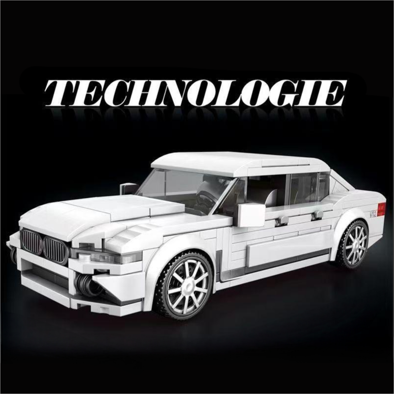 Trilumity Building Block Set: 1: 24 BMW M760 (398-Piece)