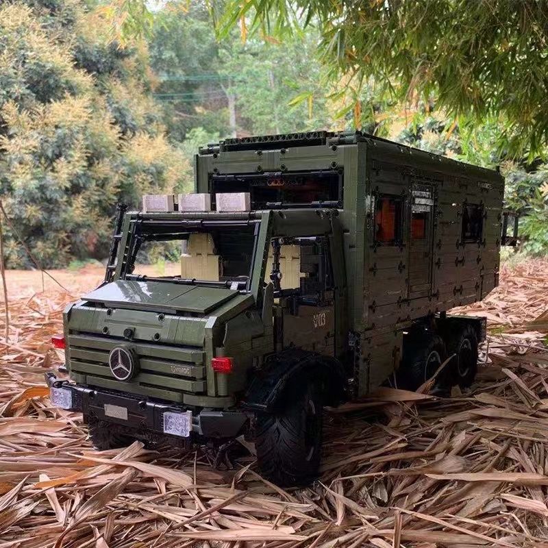 Trilumity Building Block Set: 1:8 Remote-Controlled Mercedes Unimog Expedition Truck | Fully Motorized Collector’s Edition (6689-Piece)