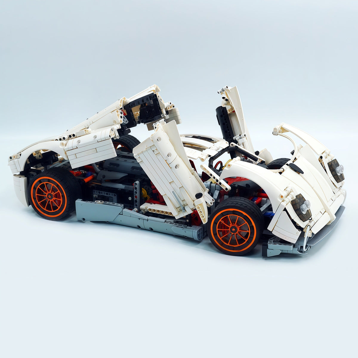 Trilumity Building Block Set: 1:8 Pagani Utopia | Paint White Collector’s Edition (4719-Piece)