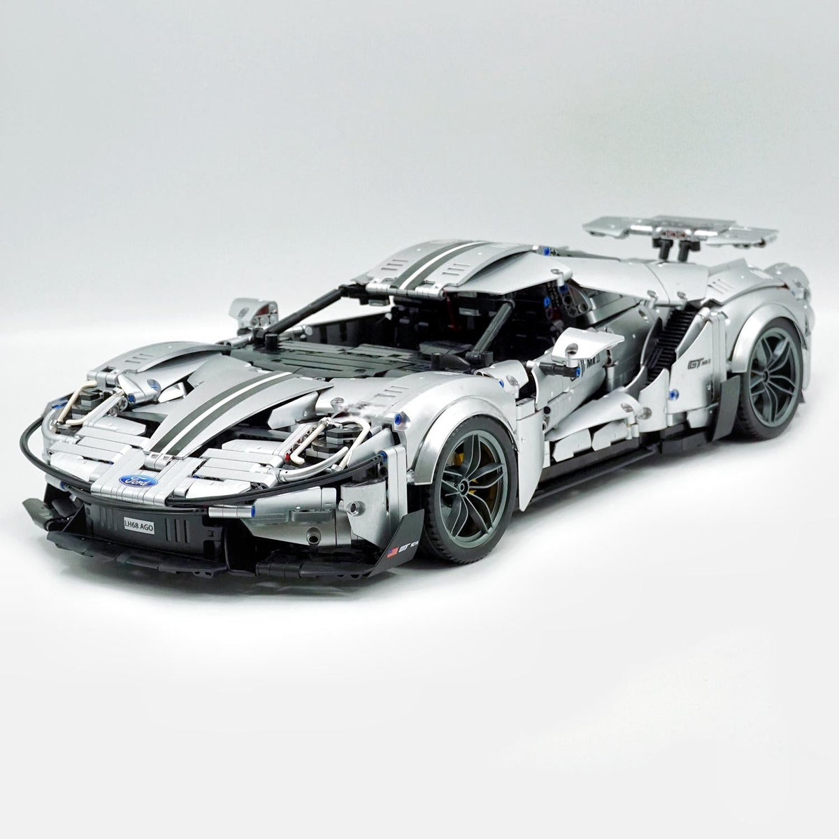 Trilumity Building Block Set: 1: 8 Ford GT Silver Supercar (3056-Piece)