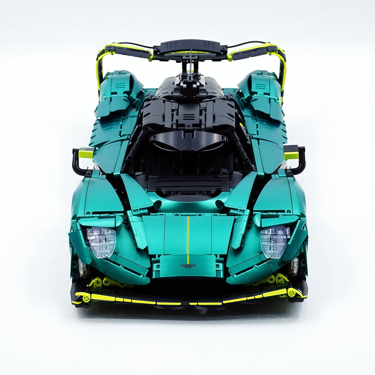 Trilumity Building Block Set: 1: 8 Aston Martin Valkyrie Hypercar (3869-Piece)