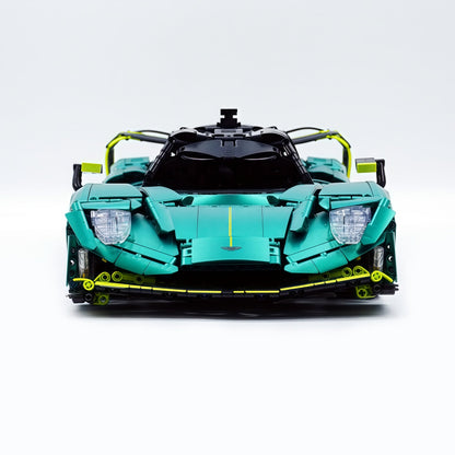 Trilumity Building Block Set: 1: 8 Aston Martin Valkyrie Hypercar (3869-Piece)
