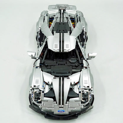 Trilumity Building Block Set: 1: 8 Ford GT Silver Supercar (3056-Piece)