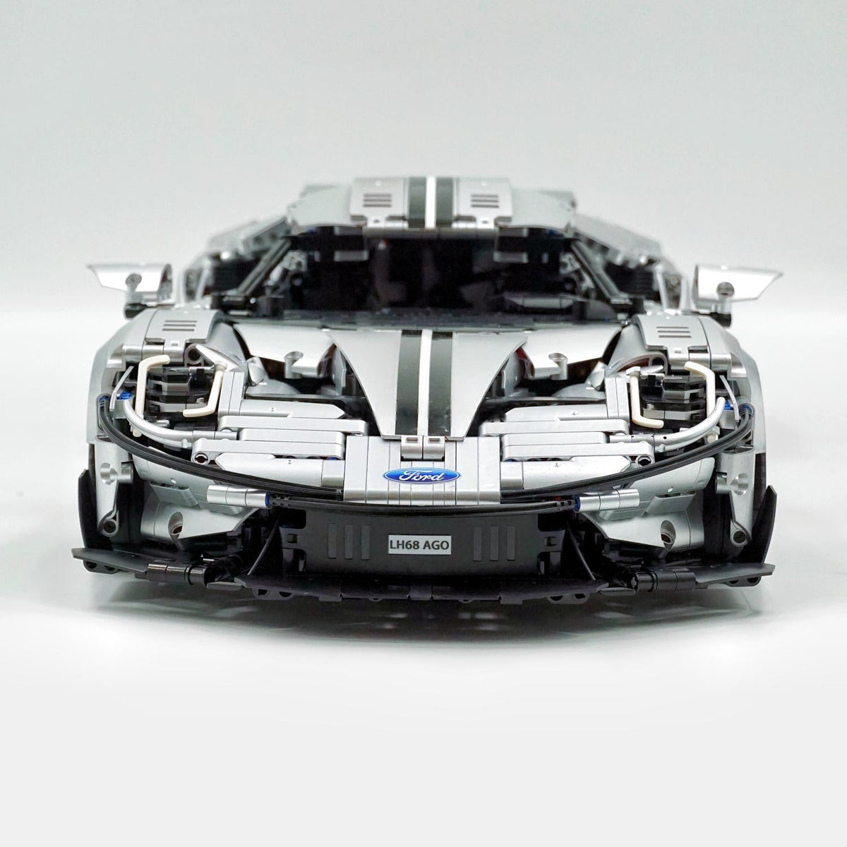 Trilumity Building Block Set: 1: 8 Ford GT Silver Supercar (3056-Piece)