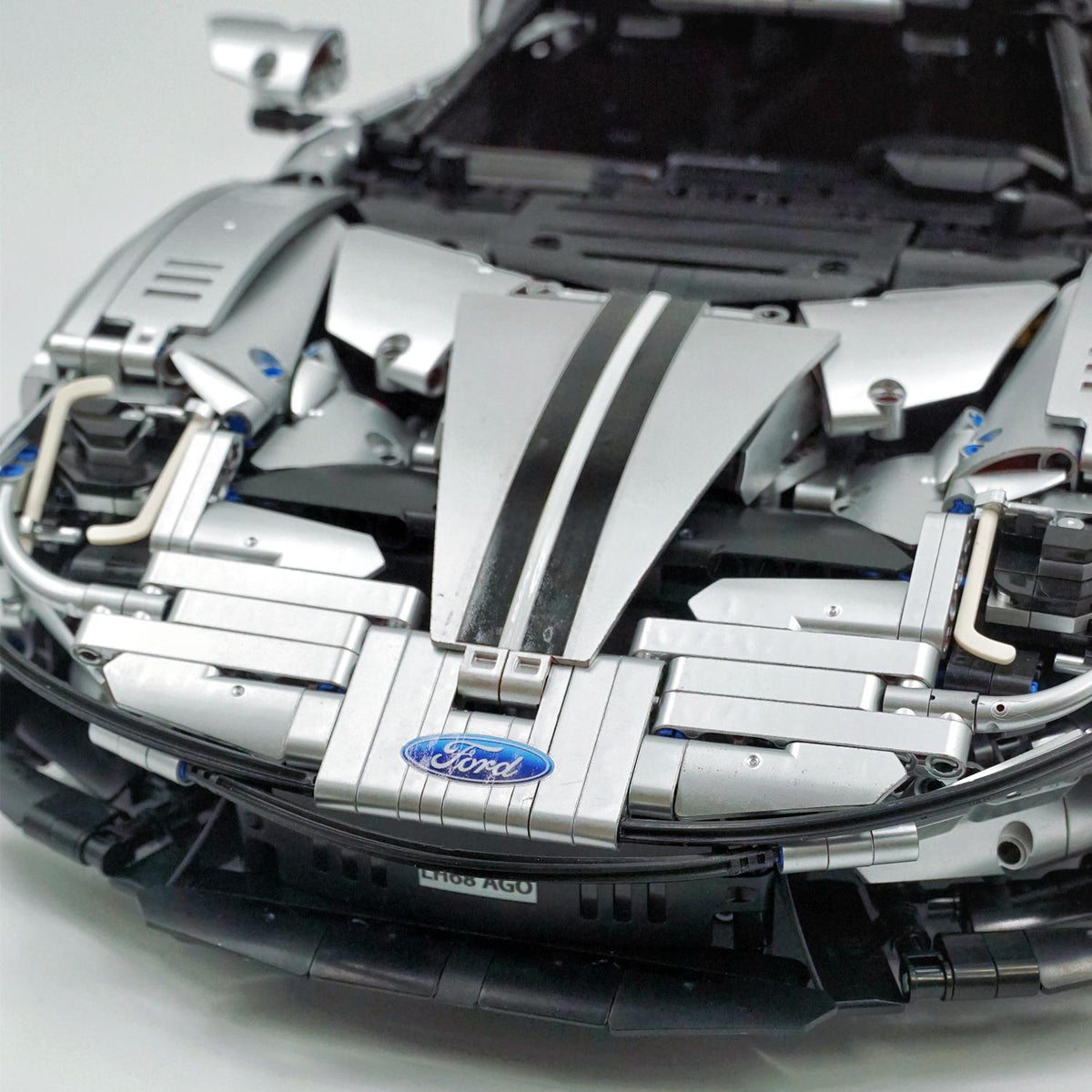 Trilumity Building Block Set: 1: 8 Ford GT Silver Supercar (3056-Piece)