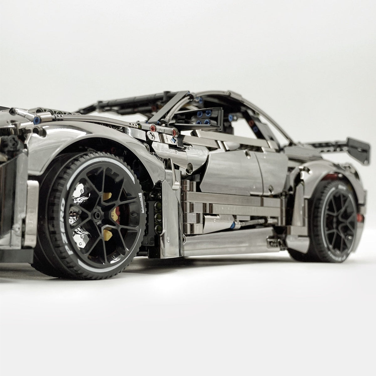 Trilumity Building Block Set: 1: 8 Ford Shelby Gt500, Electroplating Gun Grey Custom Version (3400Piece)