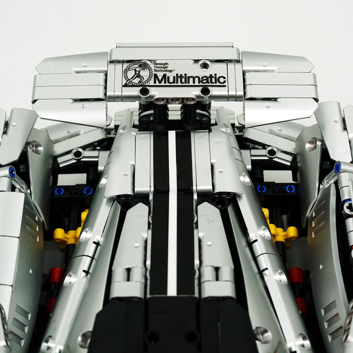Trilumity Building Block Set: 1: 8 Ford GT Silver Supercar (3056-Piece)